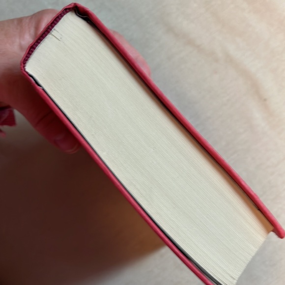 🌈2/$8  Allegiant #3 in the Divergent Series - Picture 6 of 12